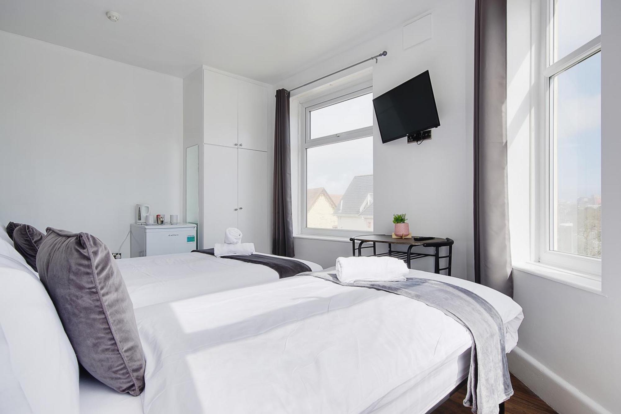 Hotel Azure Beach Bournemouth Dış mekan fotoğraf